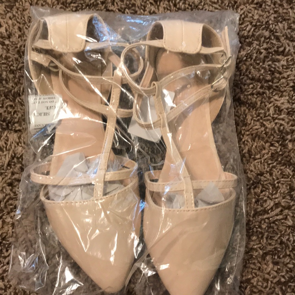 New! Charlotte Russe flats